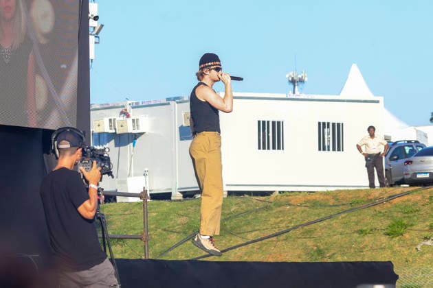 DJO debuts in Brazil with a show at Lollapalooza Brazil 2026. Sao Paulo (SP), 03 22 2026 Lollapalooza Brazil Show DJO Musician DJO, a musical project by actor Joe Keery, known for playing Steve Harrington in the series Stranger Things, makes his first appearance in Brazil during the Lollapalooza Brazil festival, at the Interlagos racetrack in Sao Paulo. The show took place on the Budweiser stage and marked the artist s debut in the country, this Sunday, March 22, 2026. (Foto: Leco Viana Thenews2 imago images) DJO debuts in Brazil with a show at Lollapalooza Brazil 2026.  Copyright: xLecoxVianax