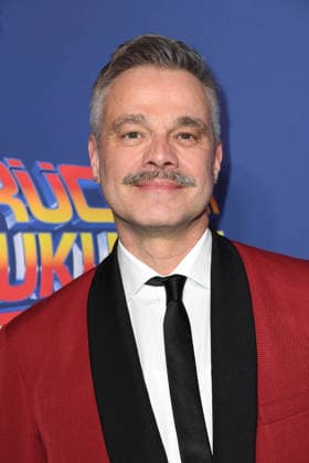 Raphael Schneider bei der Premiere von ZURÜCK IN DIE ZUKUNFT - DAS MUSICAL im Stage Operettenhaus in Hamburg am 22.03.2026