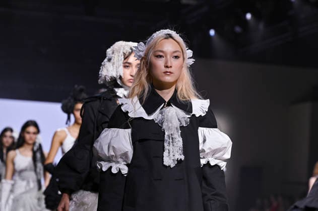 Mercedes-Benz Fashion Week Madrid in Spain - 22 Mar 2026 Models walk the runway wearing a design by Mericusan during Mercedes-Benz Fashion Week de Madrid in IFEMA. Madrid Spain Copyright: xAtilanoxGarciax xSOPAxImagesx photos10275