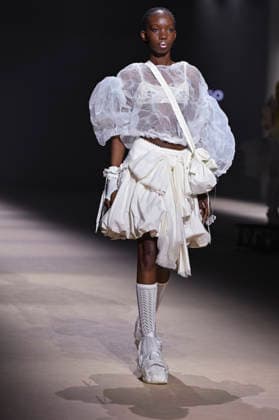 Mercedes-Benz Fashion Week Madrid in Spain - 22 Mar 2026 A model walks the runway wearing a design by Mericusan during Mercedes-Benz Fashion Week de Madrid in IFEMA. Madrid Spain Copyright: xAtilanoxGarciax xSOPAxImagesx photos10242