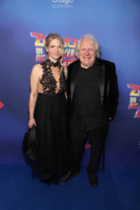 Premiere Zurueck in die Zukunft , Stage Operettenhaus Hamburg Peter Urban, Laura, Premiere Zurueck in die Zukunft , Stage Operettenhaus Hamburg, 22.03.2026 Copyright: xEventpressxBecherx