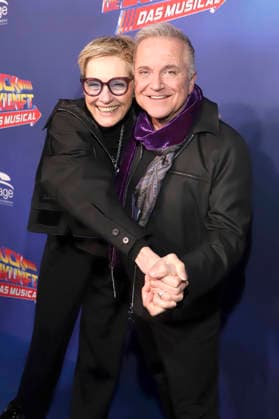 Jörg Knör mit Ehefrau Kerstin Goeritz bei der Premiere des Musicals Zurück in die Zukunft im Stage Operettenhaus. Hamburg, 22.03.2026