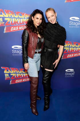 Sila Sahin-Radlinger und Isabel Edvardsson bei der Premiere des Musicals Zurück in die Zukunft im Stage Operettenhaus. Hamburg, 22.03.2026