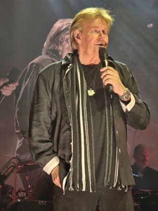 Abschieds-Tour 2026 Howard Carpendale live bei einem Konzert seiner Abschiedstournee Let s Do It Again, Again! in der PSD Bank Nürnberg Arena. Nürnberg, 21.03.2026 Nürnberg PSD Bank Arena Bayern D Copyright: xAgenturxWehnert R.Zichyx