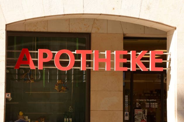 Bundesweiter Protest der Apotheker Viele Apotheken bleiben aus Protest zu 23.03.2026, Chemnitz, Bundesweit bleiben heute viele Apotheken geschlossen. So auch in Chemnitz. Grund ist der Kampf für höhere Honorare. Chemnitz Sachsen Deutschland *** Nationwide protest by pharmacists Many pharmacies remain closed in protest 23 03 2026, Chemnitz, Nationwide many pharmacies remain closed today So also in Chemnitz Reason is the fight for higher fees Chemnitz Saxony Germany