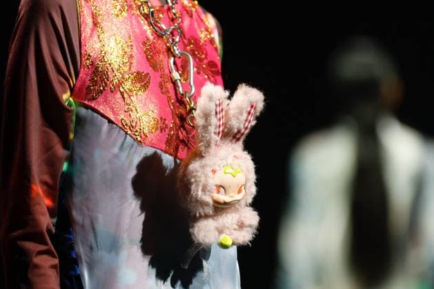 BEIJING, CHINA - MARCH 23: A model walks the runway at the Lock Fly Duck collection by designer Suofeiyan Kali on day 4 of China Fashion Week 2026 (Spring) at 798Â·751 PARK on March 23, 2026 in Beijing, China.  Copyright: xChinaxNewsxServicex 111630192803