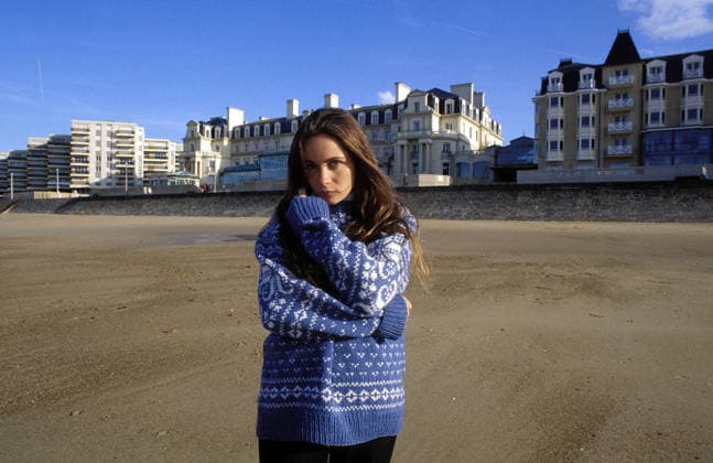Portrait of Emmanuelle Beart 1992 Helene BAMBERGER Opale.photo la reproduction sous forme de tirage de cette image est soumise a une demande prealable d autorisation a l agence Opale.photo RECORD DATE NOT STATED *** Portrait of Emmanuelle Beart 1992 Helene BAMBERGER Opale photo Reproduction of this image in print form is subject to prior authorization by Opale photo RECORD DATE NOT STATED  Copyright: x HelenexBAMBERGER Opale.photox