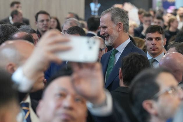 The King inaugurates the International Food and Beverages Exhibition Alimentaria 2026, which celebrates its 50th anniversary King Felipe VI c during the inauguration of the International Food and Beverages Exhibition Alimentaria 2026, at the Fira de Barcelona, 23 March 2026, in L Hospitalet de Llobregat, Barcelona, Catalunya Spain The show brings together the entire value chain of the food sector, from retail to hotels, restaurants and cafes The event coincides with the 50th anniversary of Alimentaria, which was born in 1976 as the first major professional show in Spain dedicated to the food industry 23 MARCH 2026 Barcelona Barcelona Barcelona Spain  Copyright: xDavidxZorrakinox 7389475