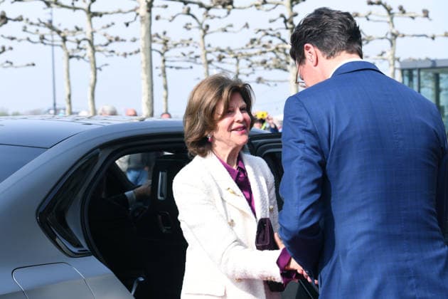 Ministerpräsident Hendrik Wüst empfängt Ihre Majestät Königin Silvia von Schweden am 23.03.2026 in der Staatskanzlei in Düsseldorf Hendrik Wüst ( Ministerpräsident Nordrhein-Westfalen ), rechts - Königin Silvia von Schweden, links