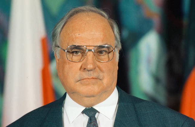 Deutschland, Bonn, 05.03.1991 F: 02-30-26 Fuer Ihr Archiv Foto: Helmut Kohl, Bundeskanzler Fuer Ihr Archiv Fuer Ihr Archiv *** Germany, Bonn, 05 03 1991 F 02 30 26 For your archive Photo Helmut Kohl, Federal Chancellor For your archive For your archive