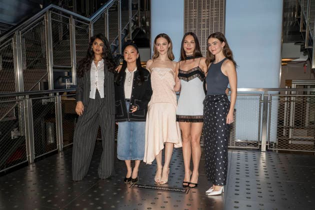 March 23, 2026, New York, New York, USA: AVANTIKA VANDANAPU, LANA CONDOR, IRIS APATOW, MADDIE ZIEGLER and MILLICENT SIMMONDS visit the Empire State Building in New York for a photo opportunity to celebrate the premiere of Pretty Lethal on Prime Video. 23 March 2026 New York USA - ZUMAa265 20260323_zep_a265_001 Copyright: xEricxAcquayex
