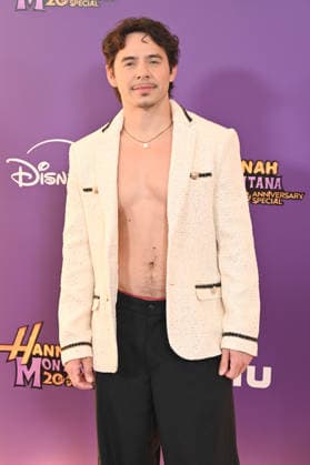 Hannah Montana 20th Anniversary Special LOS ANGELES, CALIFORNIA - MARCH 23:David Archuleta attends the World Premiere of Disney+ s Hannah Montana 20th Anniversary Special at El Capitan Theatre on March 23, 2026 in Los Angeles, California.Credit: Michael Mattesr AdMedia EDITORIAL USE ONLY  Copyright: xx AdMediax admphotostwo977003