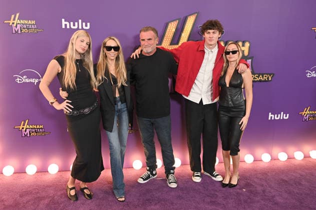 Hannah Montana 20th Anniversary Special LOS ANGELES, CALIFORNIA - MARCH 23 Maxx Morando, Miley Cyrus, Tish Cyrus, Dominic Purcell, Brandi Cyrus and Joshua Purcelll at the World Premiere of Disney+ s Hannah Montana 20th Anniversary Special at El Capitan Theatre on March 23, 2026 in Los Angeles, California.Credit: Michael Mattesr AdMedia EDITORIAL USE ONLY  Copyright: xx AdMediax admphotostwo977097