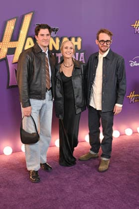 Hannah Montana 20th Anniversary Special LOS ANGELES, CALIFORNIA - MARCH 23 Ashley Edens, Sam Wrench at the World Premiere of Disney+ s Hannah Montana 20th Anniversary Special at El Capitan Theatre on March 23, 2026 in Los Angeles, California.Credit: Michael Mattesr AdMedia EDITORIAL USE ONLY  Copyright: xx AdMediax admphotostwo977104