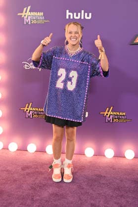Hannah Montana 20th Anniversary Special LOS ANGELES, CALIFORNIA - MARCH 23 JoJo Siwa at the World Premiere of Disney+ s Hannah Montana 20th Anniversary Special at El Capitan Theatre on March 23, 2026 in Los Angeles, California.Credit: Michael Mattesr AdMedia EDITORIAL USE ONLY  Copyright: xx AdMediax admphotostwo977106