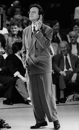 RECORD DATE NOT STATED Lippert 1992, Chemnitz, Stadthalle, Sendung Glück muß man haben, Wolfgang Lippert Sachsen BRD *** Lippert 1992, Chemnitz, Stadthalle, show Glück muß man haben, Wolfgang Lippert Saxony BRD