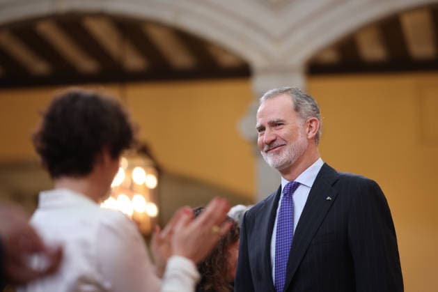 The King presents the Accreditations to the XI Promotion of Honorary Ambassadors of the Spanish Brand King Felipe VI presides over the presentation of the accreditations to the XI Promotion of Honorary Ambassadors of the Spanish Brand, at the Palace of El Pardo, on March 24, 2026, in Madrid Spain This is the eleventh promotion of Honorary Ambassadors of the Spanish Brand, an initiative of the Leading Brands of Spain Forum FMRE that aims to publicly recognize the people, companies or institutions that have contributed the most and best, with their exemplary professional career, to the strengthening of a positive image of Spain abroad 24 MARCH 2026 Alejandro Martínez Vé Madrid Madrid Spain  Copyright: xAlejandroxMartinezxVÃ lezx 7391059