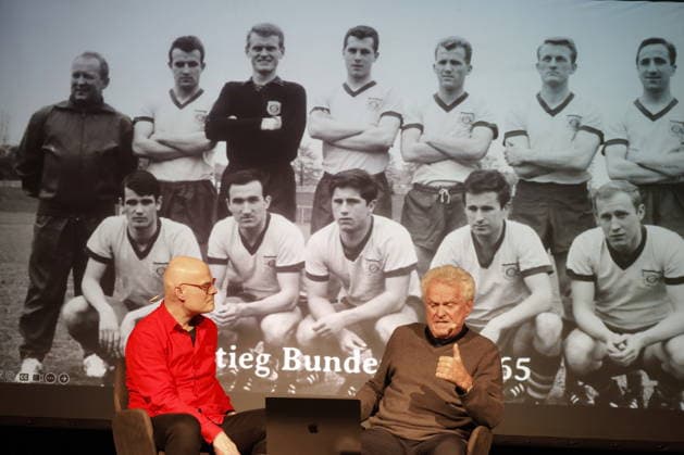Sepp Maier auf Tour Tobias Bücklein und Sepp Maier bei der Sepp Maier Live Tour 2026 in der Karl-Diehl-Halle. Röthenbach an der Pegnitz, 23.03.2026 Röthenbach Nürnberger Land Karl Diehl-Halle Bayern D Copyright: xAgenturxWehnert R.Zichyx