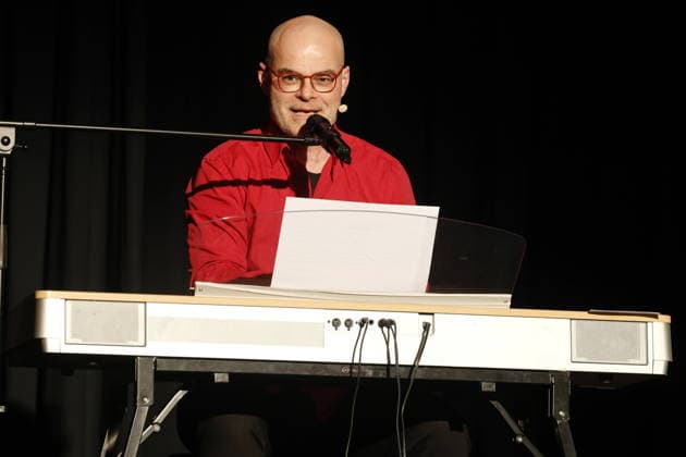 Sepp Maier auf Tour Sepp Maier bei der Sepp Maier Live Tour 2026 in der Karl-Diehl-Halle. Röthenbach an der Pegnitz, 23.03.2026 Röthenbach Nürnberger Land Karl Diehl-Halle Bayern D Copyright: xAgenturxWehnert R.Zichyx