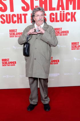 Hape Kerkeling als Horst Schlaemmer bei der Horst Schlaemmer sucht das Glueck Kino Premiere im Cinemaxx Dammtor am 24.3.2026 in Berlin Horst Schlaemmer sucht das Glueck Kinopremiere in Hamburg