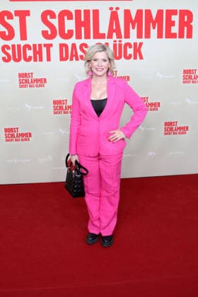 Eva Habermann attends the Horst Schlaemmer sucht das Glueck premiere at Cinemaxx Dammtor on March 24, 2026 in Hamburg, Germany Horst Schlaemmer sucht das Glueck Premiere in Hamburg, Germany