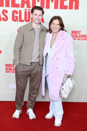 Premiere Horst Schlaemmer sucht das Glueck Max Suhr, Claudia Obert, Hamburg Premiere Horst Schlaemmer sucht das Glueck, Cinemaxx Dammtor, 24.03.2026 Copyright: xEventpressxBecherx