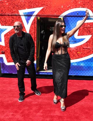 Los Angeles CA March 24 Sofia Vergara, Howie Mandel at Americas Got Talent Season 21 Media Day at Pasadena Civic Auditorium in Pasadena on March 24, 2026 Credit AdMedia March 3, 2026 Copyright AdMedia 454414 2026 03 24 CA Pasadena Etats Unis  Copyright: xAdMediax STAR_454414_028