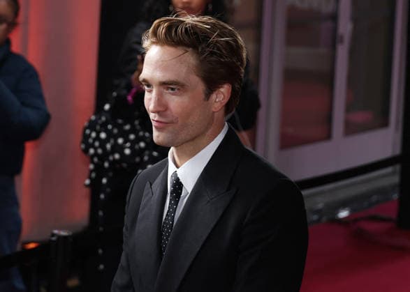 Robert Pattinson Arrivées à lavant première du film The Drama au Pathé Palace à Paris le 24 Mars 2026 Denis Guignebourg Bestimage Arriving at the premiere of the film The Drama at the Pathé Palace in Paris on March 24, 2026 Paris France  Copyright: xDenisxGuignebourgx xBestimagexDenisxGuignebourgx xBestimagex