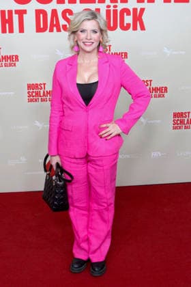 ABB SCHLAEMMER- Eva Habermann zu Gast auf dem roten Teppich bei der Hamburg Premiere des Kino Films Horst Schlaemmer sucht das Glueck im Kino Cinemaxx Damtor am Dienstag 24.03.2026 in Hamburg Hamburg Deutschland