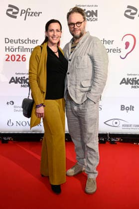 Ulrike Frank mit Ehemann Marc Schubring bei der Verleihung des 24. Deutschen Hörfilmpreises 2026 im Colosseum Filmtheater. Berlin, 24.03.2026