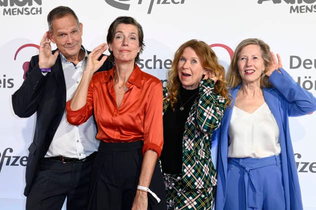 Klaus-Peter Grap, Julia Bremermann, Marion Kracht und Petra Zieser bei der Verleihung des 24. Deutschen Hörfilmpreises 2026 im Colosseum Filmtheater. Berlin, 24.03.2026