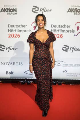 Deutscher Hörfilmpreis, Preisverleihung im Kino Colosseum, Berlin, 24.03.2026 Belina Nasra Mohamed-Ali vor der Preisverleihung zum Deutschen Hörfilmpreis im Berliner Kino Colosseum am 24.03.2026 Berlin Kino Collosseum Copyright: xBenxKriemannx
