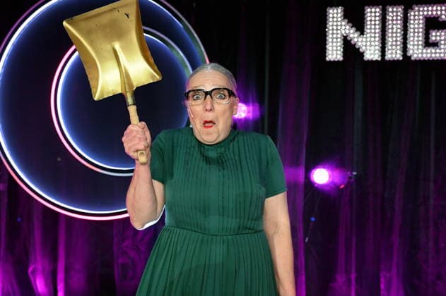 Komikerin und Kabarettistin Rosemie Warth zu Gast bei der ARD Show Ladies Night die einzige Comedy- und Kabarettshow mit rein weiblicher Besetzung im deutschsprachigen Fernsehen: