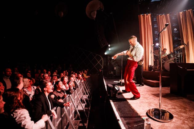 Chris Holsten live in Oslo, Norway Oslo, Norway. 25th, March 2026. The Norwegian singer and songwriter Chris Holsten performs a live concert Sentrum Scene in Oslo. Norway, Oslo  Copyright: xGonzalesxPhoto KetilxMartinsenx