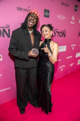 ABB POLYTON- Saenger Jonny Mahoro Preistraeger und Tuelin Sezgin zu Gast auf der Party bei der bei der Polyton Musikpreis Preisverleihung 2026 im Atelier GardensBerkin am Mittwoch 25.03.2026 in Berlin Berlin Deutschland