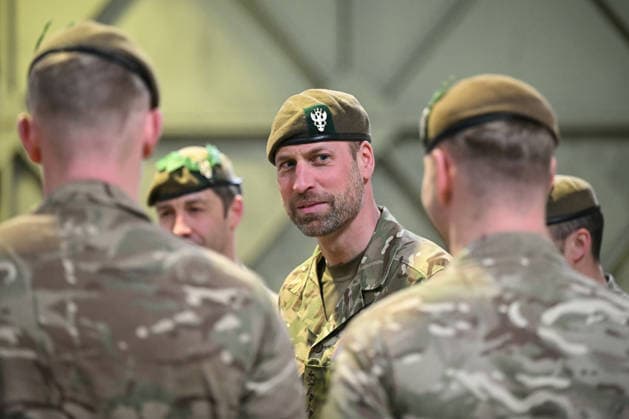 Entertainment Bilder des Tages . 26 03 2026. Bulford, United Kingdom. Prince William, the Prince of Wales, during a visit to the 1st Battalion The Mercian Regiment in Bulford, United Kingdom.  xPoolx xi-Imagesx IIM-26665-0037