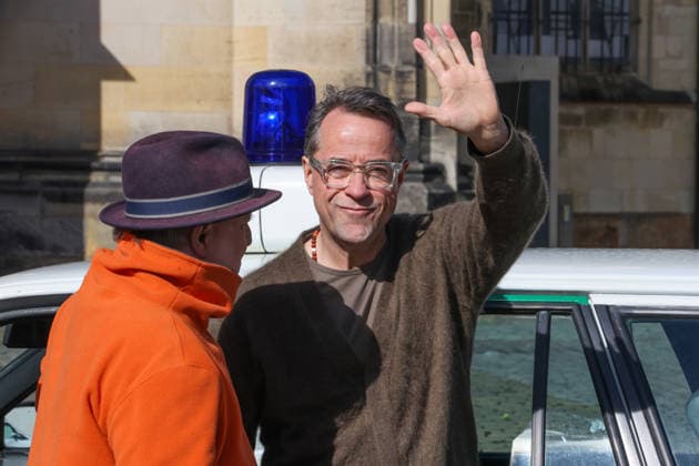 Dreharbeiten für den 50. Tatort aus Münster. Fototermin am Set. Dreharbeiten für den Münster-Tatort auf dem Domplatz. Arbeitstitel Eine Frage der Zeit. Axel Prahl, als Hauptkommissar Frank Thiel und Jan Josef Liefers, als Rechtsmediziner Prof. Karl-Friedrich Boerne. Münster, Nordrhein-Westfalen, DEU, Deutschland, 26.03.2026