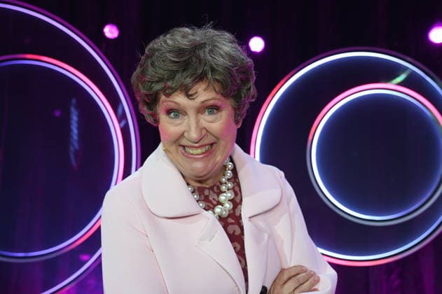 Kabarettistin Lioba Albus zu Gast bei der ARD Show Ladies Night die einzige Comedy- und Kabarettshow mit rein weiblicher Besetzung im deutschsprachigen Fernsehen: