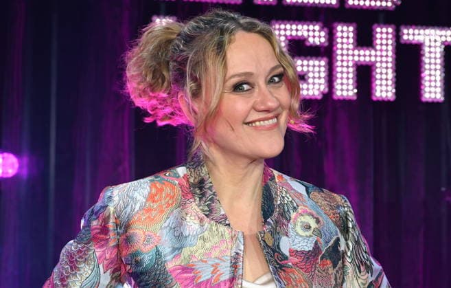 Komikerin Lisa Feller als Moderatorin der ARD Show Ladies Night die einzige Comedy- und Kabarettshow mit rein weiblicher Besetzung im deutschsprachigen Fernsehen: