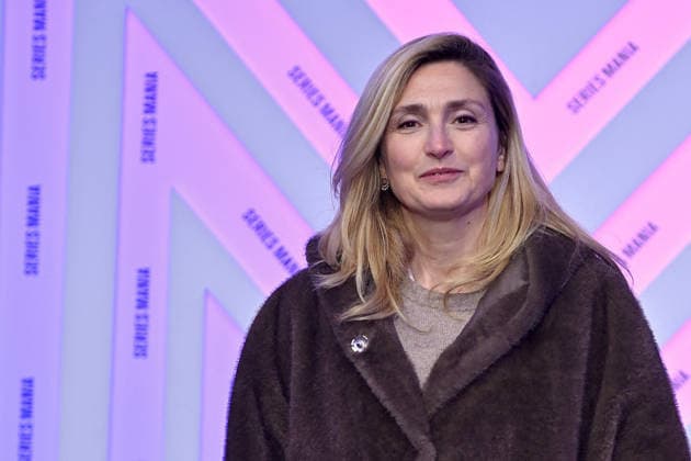Series Mania Festival - Day 7. FC LILLE, FRANCE - MARCH 26 Julie Gayet actrice, productrice et realisatrice. directrice du festival Soeurs Jumelles attends the premiere of My Brother during Day Seven of the Series Mania Festival on March 26, 2026 in Lille, France. Photo by Franck Castel ABACAPRESS.COM Lille France  Copyright: xCastelxFranck ABACAx