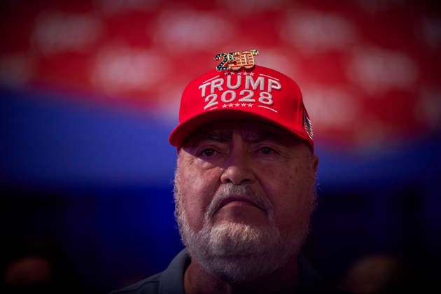 News Bilder des Tages #2 March 26, 2026, Grapevine, Texas, USA: A supporter of US President Donald Trump at the annual 2026 Conservative Political Action Conference at the Gaylord Resort in Grapevine, TX, March 26, 2026. Grapevine USA - ZUMAg216 20260326_znp_g216_027 Copyright: xDominicxGwinnx