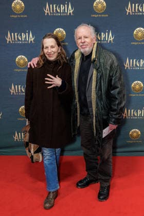 26.03.2026. Düsseldorf. Cirque du Soleil - Alegria. Red Carpet am Abend der Düsseldorfer Premiere. Hier: Dieter Brandecker (r) mit Begleitung Düsseldorf Gerresheim Glasmacherviertel Nordrhein-Westfalen Deutschland