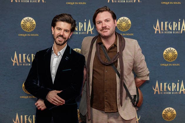26.03.2026. Düsseldorf. Cirque du Soleil - Alegria. Red Carpet am Abend der Düsseldorfer Premiere. Hier (l-r): Lennart Kulke und Manuel Rittich Düsseldorf Gerresheim Glasmacherviertel Nordrhein-Westfalen Deutschland