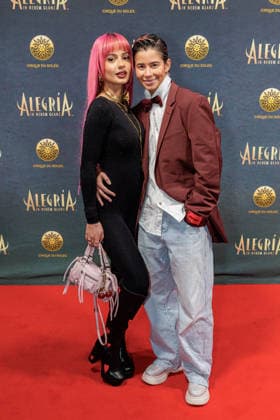 26.03.2026. Düsseldorf. Cirque du Soleil - Alegria. Red Carpet am Abend der Düsseldorfer Premiere. Hier (l-r): Chantal-Jale Kirman und Hanna Sökeland Düsseldorf Gerresheim Glasmacherviertel Nordrhein-Westfalen Deutschland