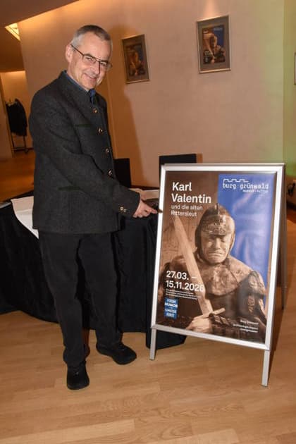 Prof Dr. Rupert Gebhard Direktor Burg Gruenwald Muenchen Gruenwald 26.03.2026 Buergerhaus Roemerschanz Ausstellungs Eroeffnung fuer die Sonderausstellung Karl Valentin und die Alten Rittersleut in der Burg Gruenwald, Zweigmuseum der Archaeologischen Staatssammlung, Foto Muenchen