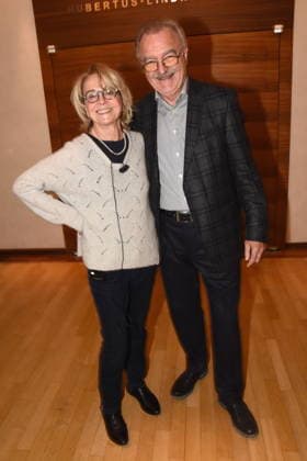 Gisela Schneeberger Schauspielerin Jo Baier Regisseur Muenchen Gruenwald 26.03.2026 Buergerhaus Roemerschanz Ausstellungs Eroeffnung fuer die Sonderausstellung Karl Valentin und die Alten Rittersleut in der Burg Gruenwald, Zweigmuseum der Archaeologischen Staatssammlung, Foto Muenchen