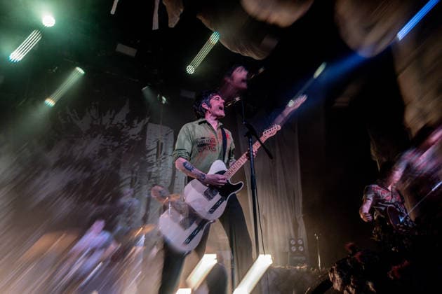Biznaga concert at La Riviera The musical group Biznaga during a performance at the Sala La Riviera, on March 27, 2026, in Madrid Spain Biznaga, a punk rock band from Madrid, presents live their usual repertoire to the audience of the hall, The performance takes place in a large venue, with a standard stage set-up and professional amplified sound for the audience 27 MARCH 2026 CONCERT GRUPO BIZNAGA MÚSICA MÚSICO BANDA Madrid Madrid Espana  Copyright: xRicardoxRubiox 7401850
