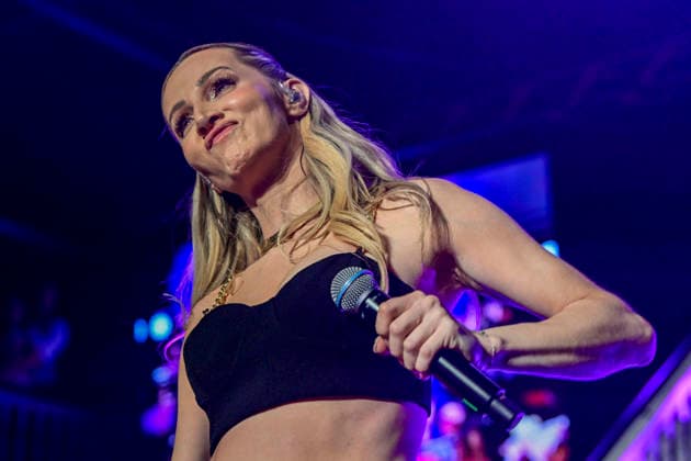 Konzert - Naschenweng Melissa beim Konzert im Rahmen von 10 Jahre InnCarree Mühldorf und 30 Jahre Wimmer Schreinerei und Einrichtungshof Mühldorf InnCarree Oberbayern Deutschland