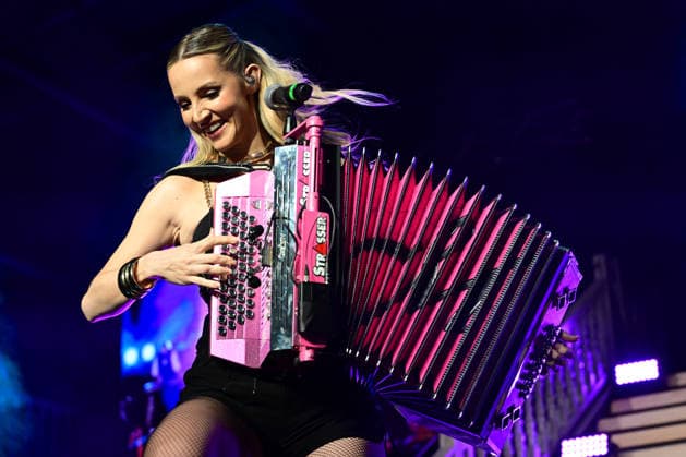 Konzert - Naschenweng Melissa beim Konzert im Rahmen von 10 Jahre InnCarree Mühldorf und 30 Jahre Wimmer Schreinerei und Einrichtungshof Mühldorf InnCarree Oberbayern Deutschland