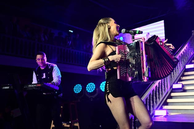 Konzert - Naschenweng Melissa beim Konzert im Rahmen von 10 Jahre InnCarree Mühldorf und 30 Jahre Wimmer Schreinerei und Einrichtungshof Mühldorf InnCarree Oberbayern Deutschland